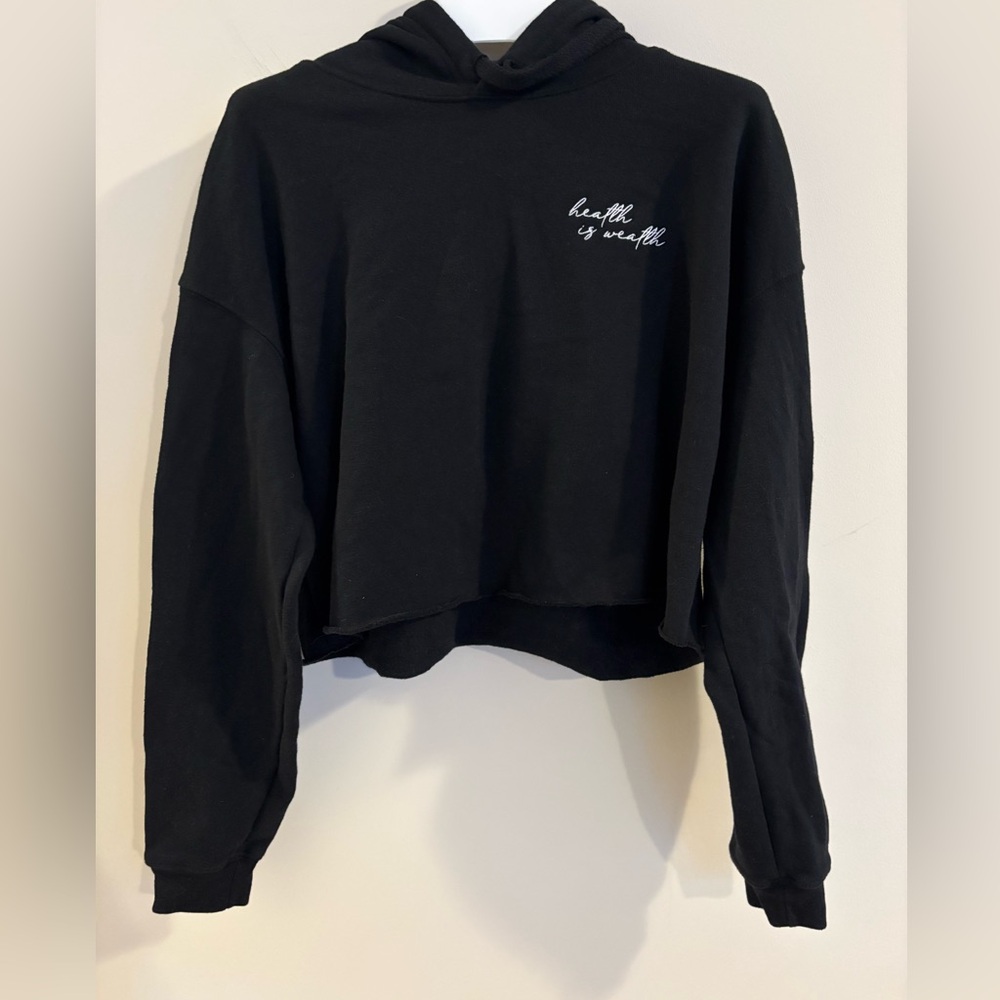 Women’s Black Cropped Hoodie Sweatshirt with “Health is Wealth” on Chest